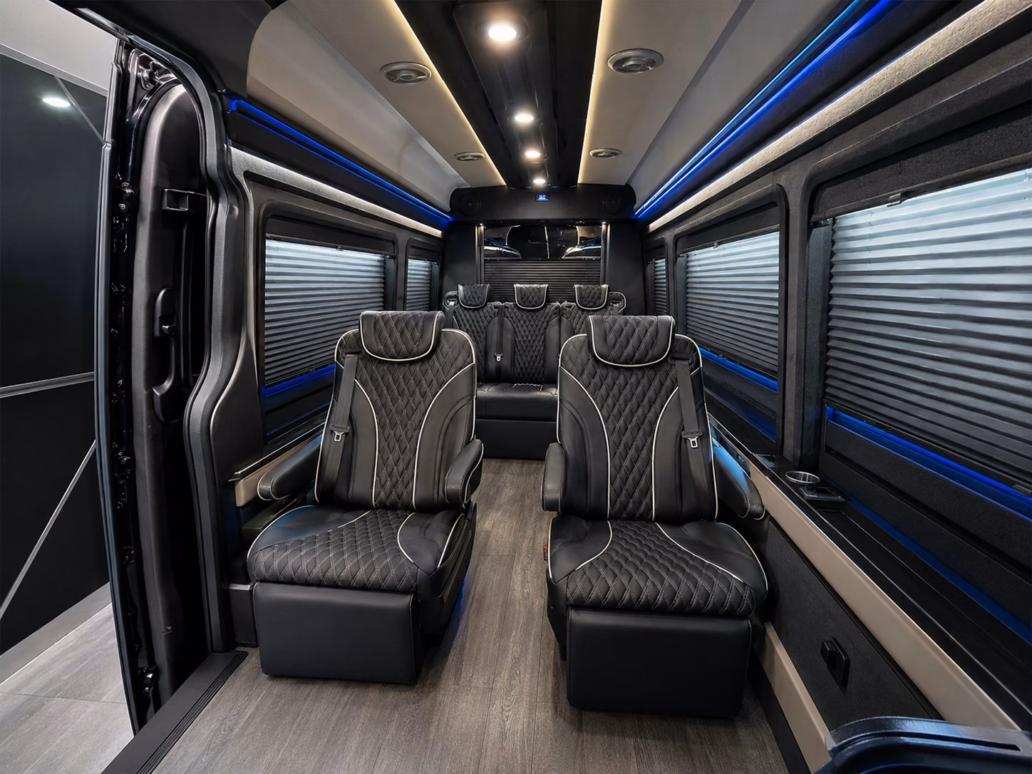 bus rentals for corporate retreats and team building events