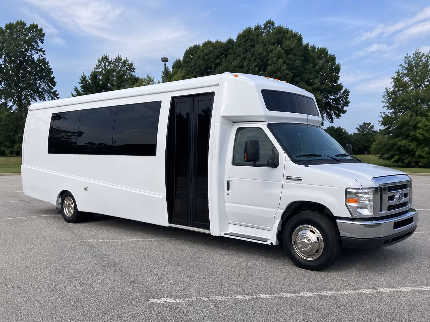coral springs 18 passenger party bus