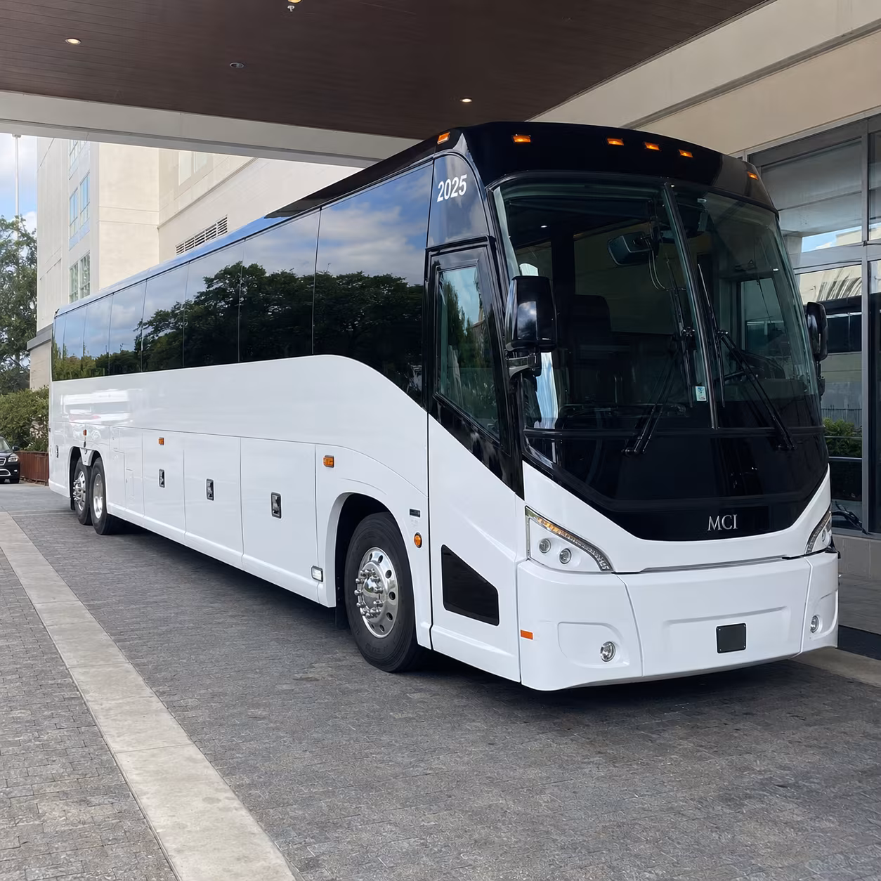 coral springs 54 passenger charter bus