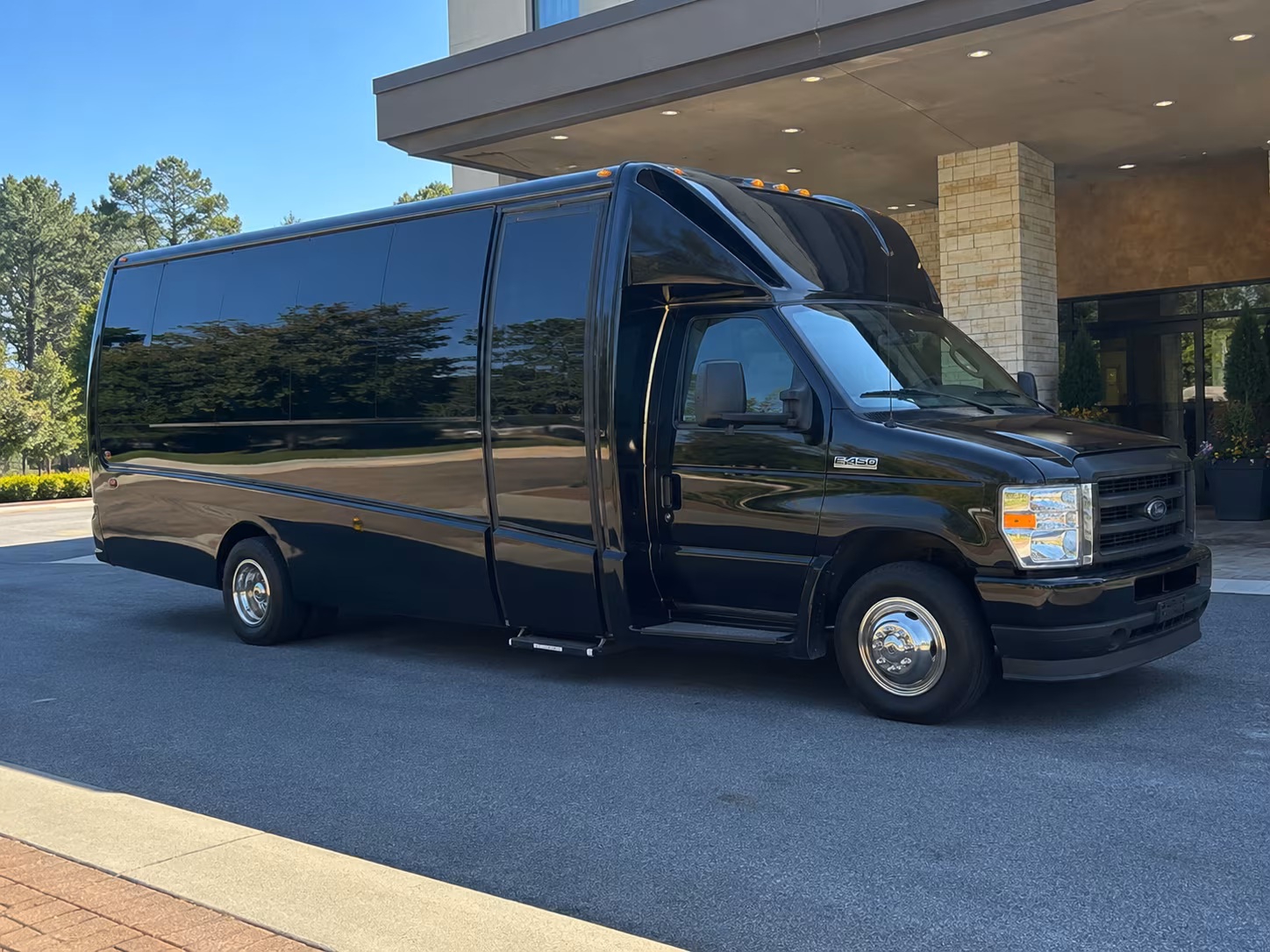 reserve transportation for your next convention or trade show 4